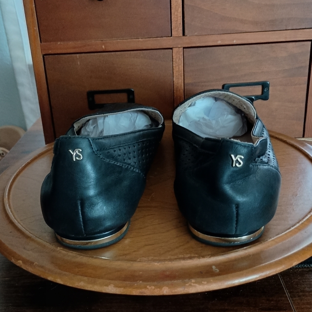 Yosi Samra Preslie Black Perforated Leather Loafers Flats sz 9 Classic style! - Picture 3 of 5